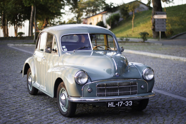 amor e um clássico aluguer carro morris casamento eventos